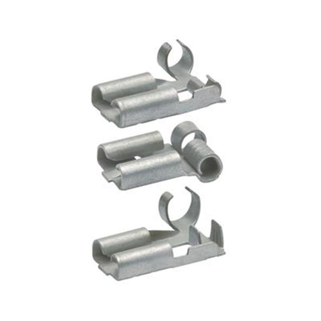 Fiches plates femelles avec connecteur de conducteur latéral