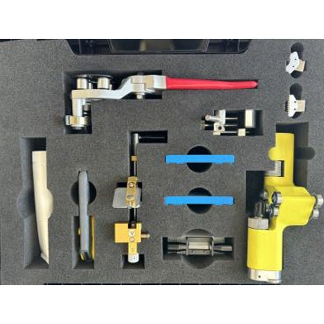 Jeu d'outils complet pour préparation câbles GB-GPM20